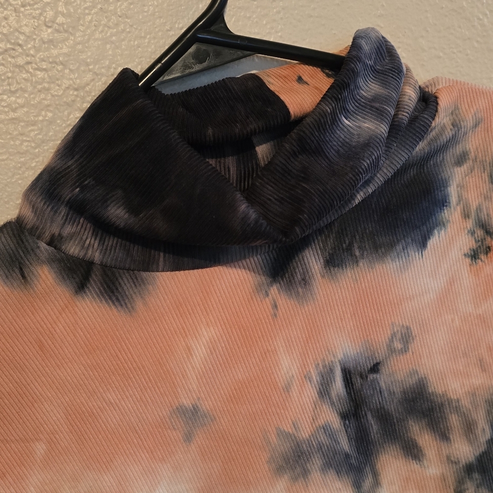 Rue 21, Tie-Dye Orange/Black, Long Sleeve Top with Low Turtle-neck, Size XL NWOT - Picture 3 of 5